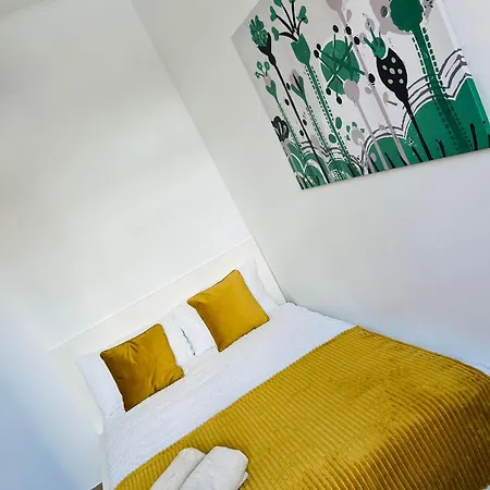 Luxury Spacious Flat Next Central Lisbon, Great For Tourists * Lissabon