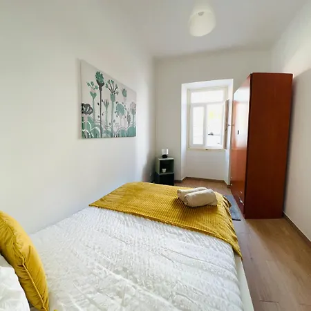 Luxury Spacious Flat Next Central Lisbon, Great For Tourists 아파트