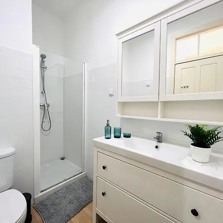 아파트 Luxury Spacious Flat Next Central Lisbon, Great For Tourists