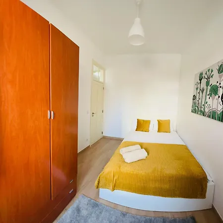 Luxury Spacious Flat Next Central Lisbon, Great For Tourists Appartement