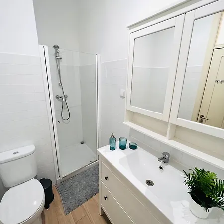 Luxury Spacious Flat Next Central Lisbon, Great For Tourists 리스본